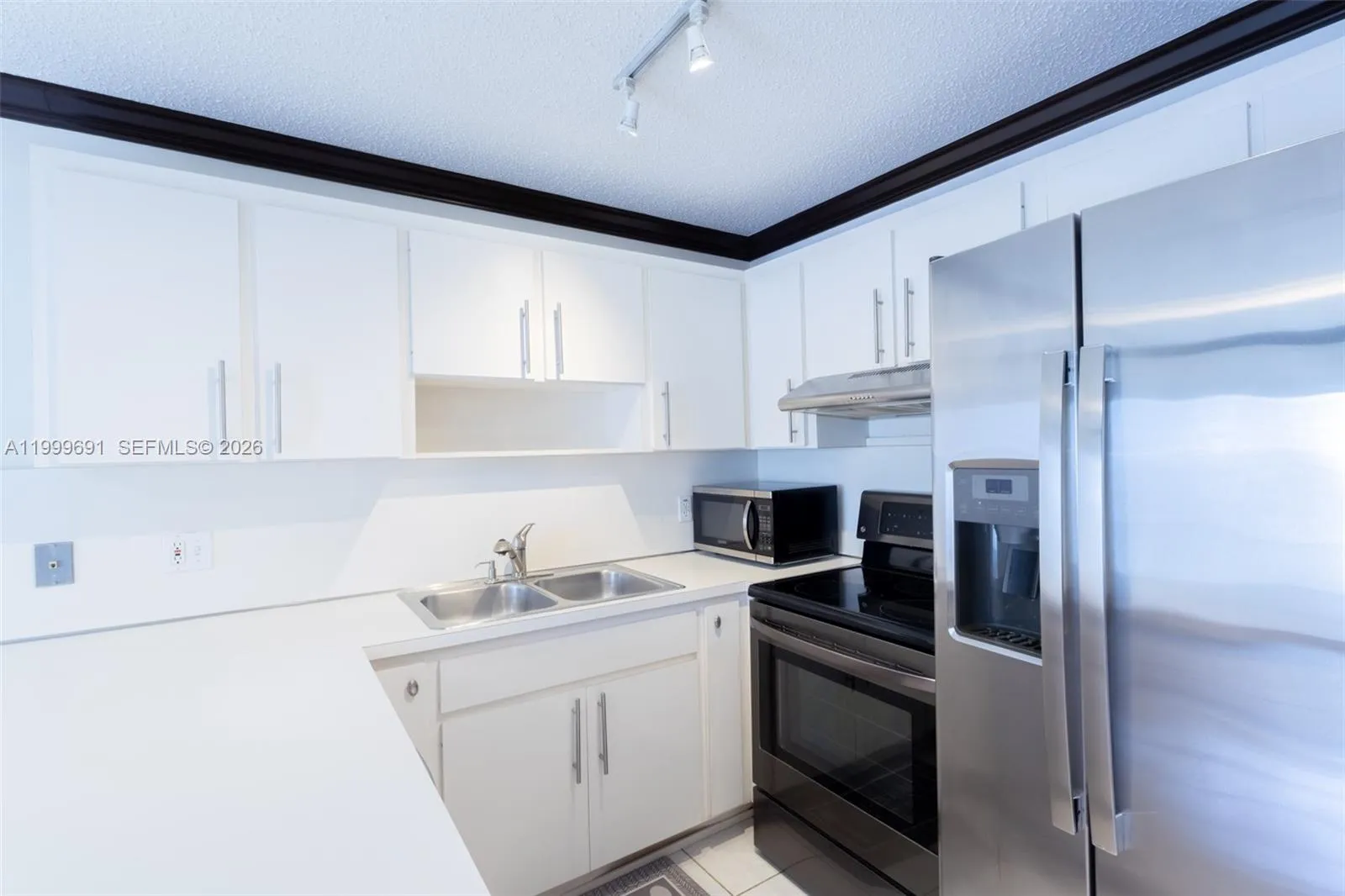 13874 Sw 64th St, Miami, Florida 33183, Miami, Florida 33183, 3 Bedrooms Bedrooms, ,2 BathroomsBathrooms,Residential Lease,For Rent,13874 Sw 64th St, Miami, Florida 33183,A11999691