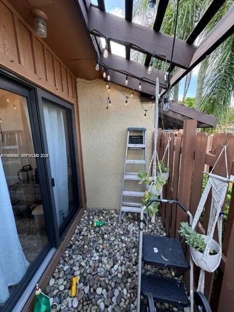 4183 Sw 87th Ter, Davie, Florida 33328, Davie, Florida 33328, 2 Bedrooms Bedrooms, ,2 BathroomsBathrooms,Residential Lease,For Rent,4183 Sw 87th Ter, Davie, Florida 33328,A11994544