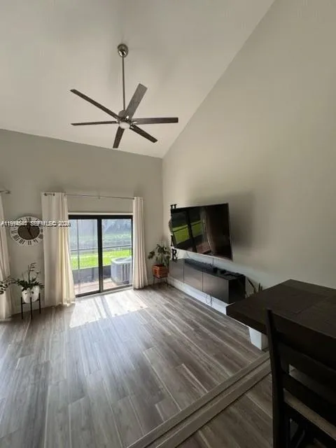 4183 Sw 87th Ter, Davie, Florida 33328, Davie, Florida 33328, 2 Bedrooms Bedrooms, ,2 BathroomsBathrooms,Residential Lease,For Rent,4183 Sw 87th Ter, Davie, Florida 33328,A11994544