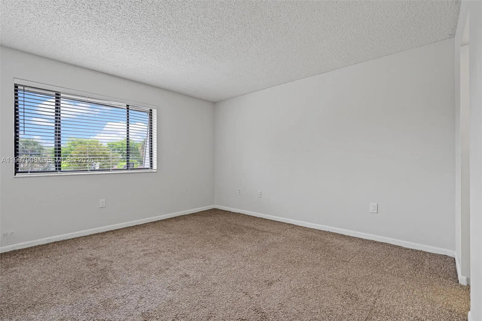 319 Nw 109th Ave 3b, Miami, Florida 33172, Miami, Florida 33172, 2 Bedrooms Bedrooms, ,1 BathroomBathrooms,Residential Lease,For Rent,319 Nw 109th Ave 3b, Miami, Florida 33172,A11997908