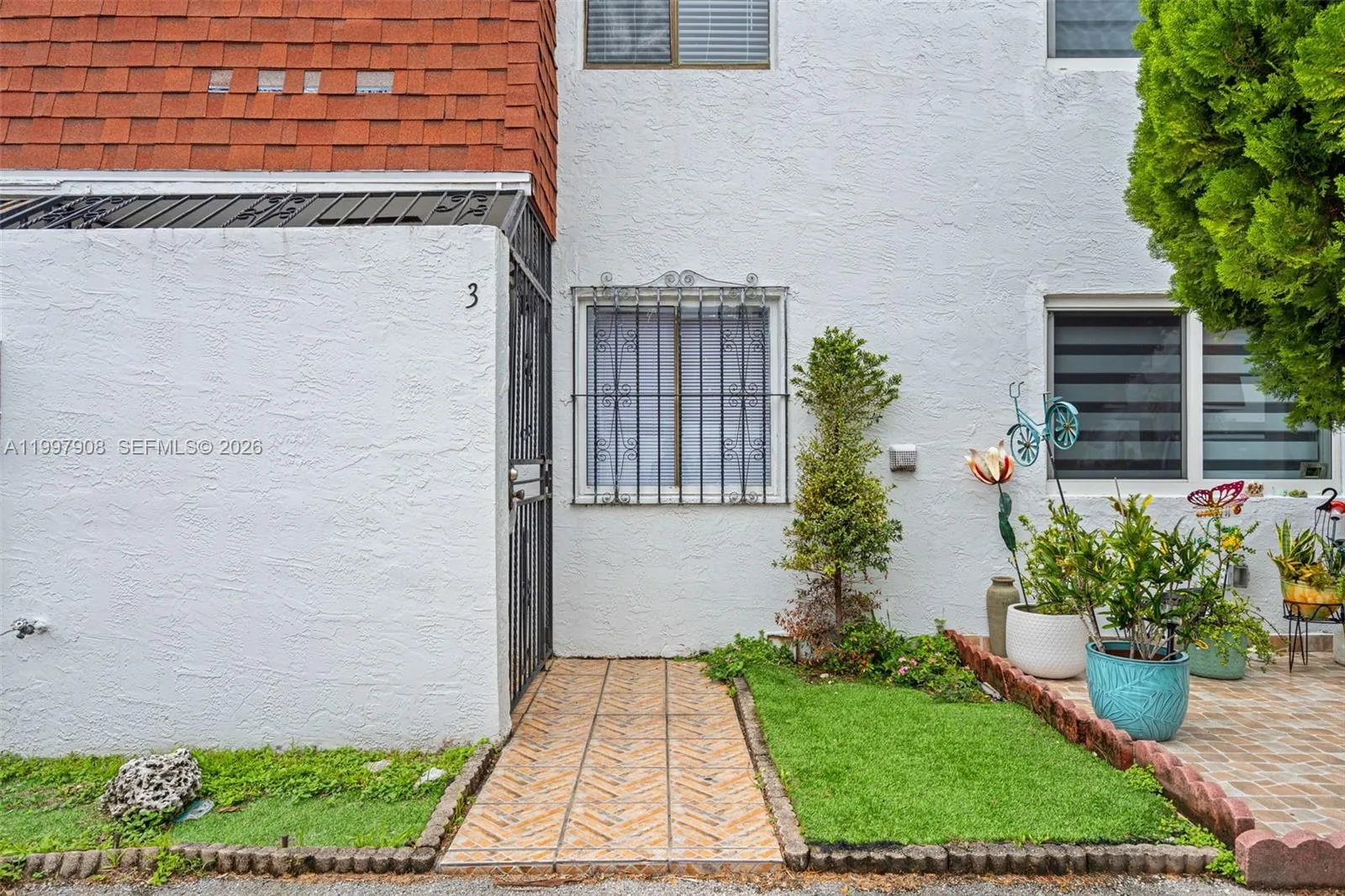 319 Nw 109th Ave 3b, Miami, Florida 33172, Miami, Florida 33172, 2 Bedrooms Bedrooms, ,1 BathroomBathrooms,Residential Lease,For Rent,319 Nw 109th Ave 3b, Miami, Florida 33172,A11997908