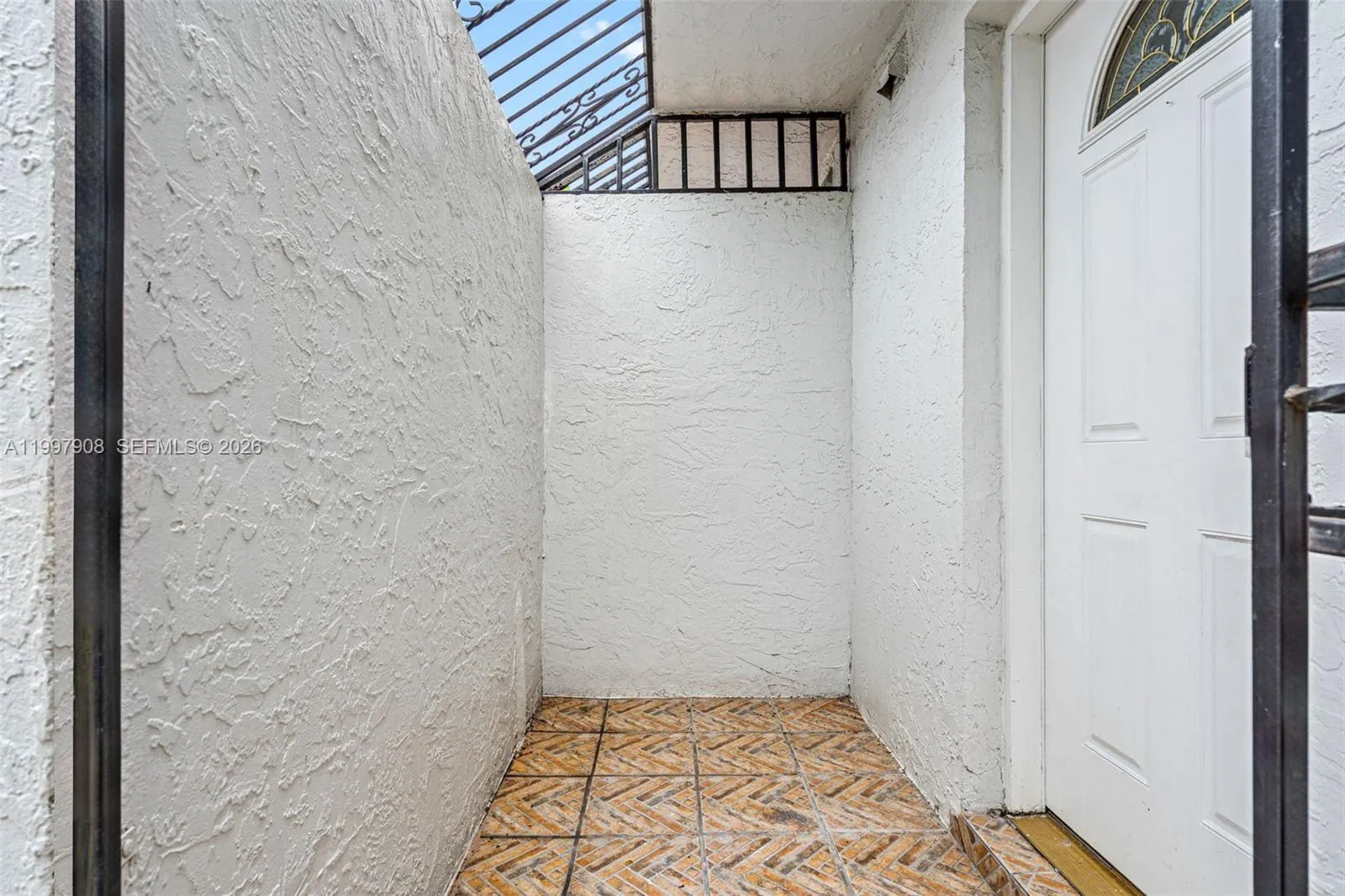 319 Nw 109th Ave 3b, Miami, Florida 33172, Miami, Florida 33172, 2 Bedrooms Bedrooms, ,1 BathroomBathrooms,Residential Lease,For Rent,319 Nw 109th Ave 3b, Miami, Florida 33172,A11997908