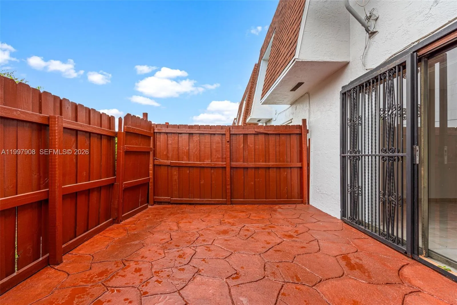 319 Nw 109th Ave 3b, Miami, Florida 33172, Miami, Florida 33172, 2 Bedrooms Bedrooms, ,1 BathroomBathrooms,Residential Lease,For Rent,319 Nw 109th Ave 3b, Miami, Florida 33172,A11997908