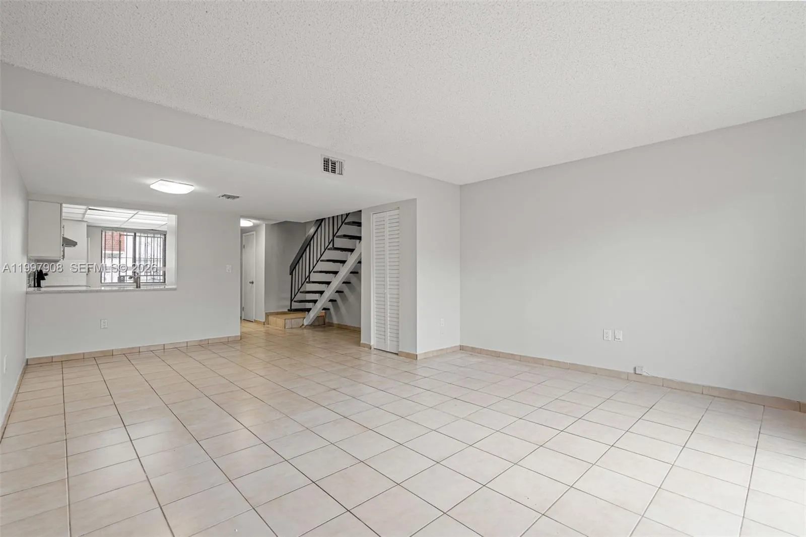 319 Nw 109th Ave 3b, Miami, Florida 33172, Miami, Florida 33172, 2 Bedrooms Bedrooms, ,1 BathroomBathrooms,Residential Lease,For Rent,319 Nw 109th Ave 3b, Miami, Florida 33172,A11997908