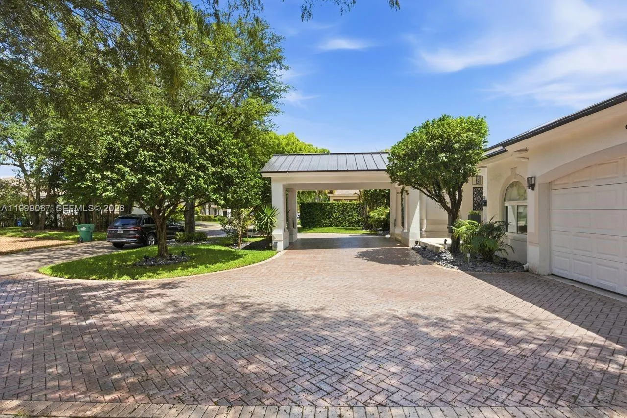 Miami, Florida 33176, 4 Bedrooms Bedrooms, ,4 BathroomsBathrooms,Residential,For Sale,A11999067