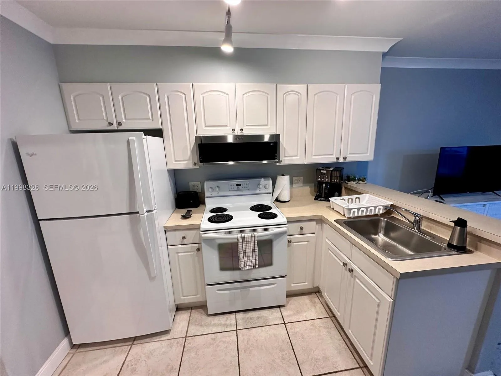 1480 S Ocean Blvd 104, Lauderdale By The Sea, Flor, Lauderdale By The Sea, Florida 33062, ,1 BathroomBathrooms,Residential Lease,For Rent,1480 S Ocean Blvd 104, Lauderdale By The Sea, Flor,A11998326