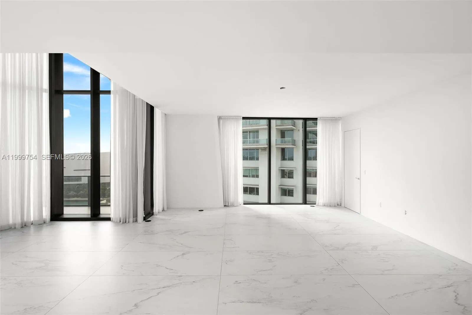 1000 Biscayne Blvd 1201, Miami, Florida 33132, Miami, Florida 33132, 6 Bedrooms Bedrooms, ,6 BathroomsBathrooms,Residential Lease,For Rent,1000 Biscayne Blvd 1201, Miami, Florida 33132,A11999754