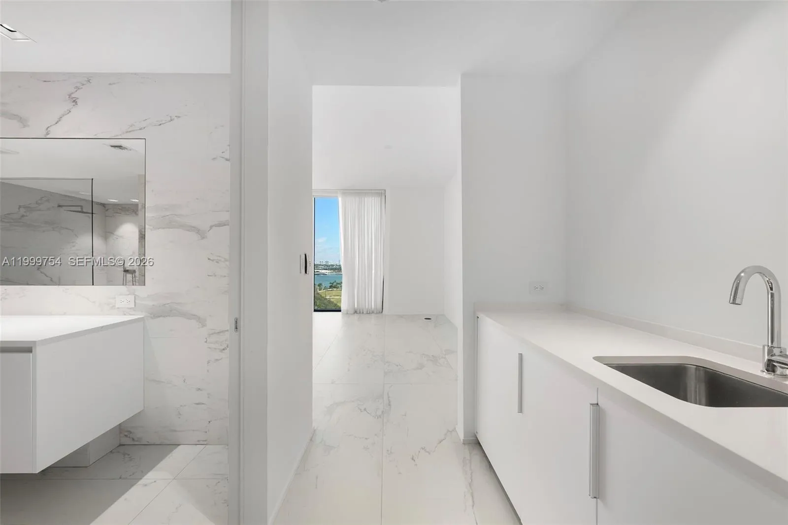 1000 Biscayne Blvd 1201, Miami, Florida 33132, Miami, Florida 33132, 6 Bedrooms Bedrooms, ,6 BathroomsBathrooms,Residential Lease,For Rent,1000 Biscayne Blvd 1201, Miami, Florida 33132,A11999754