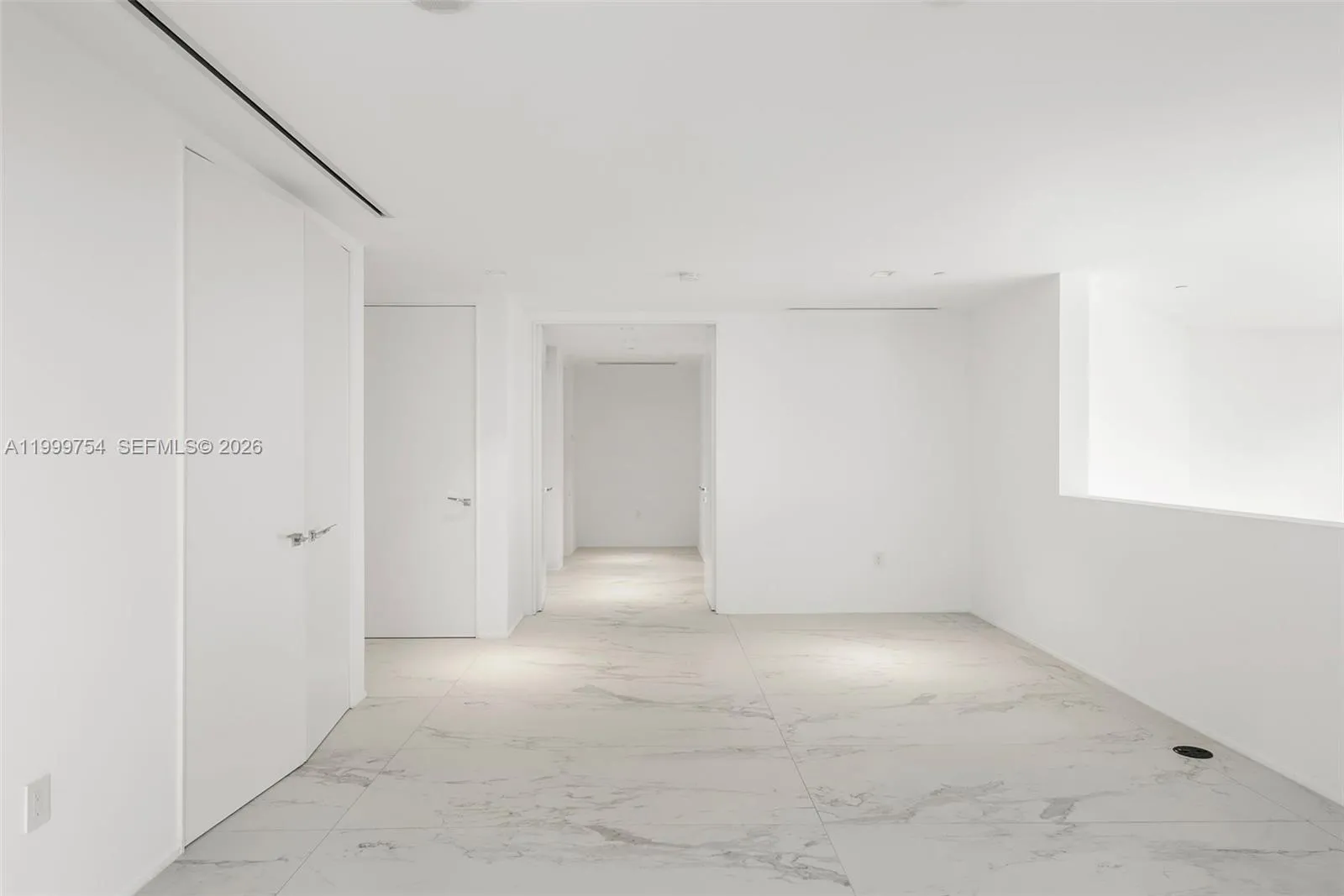1000 Biscayne Blvd 1201, Miami, Florida 33132, Miami, Florida 33132, 6 Bedrooms Bedrooms, ,6 BathroomsBathrooms,Residential Lease,For Rent,1000 Biscayne Blvd 1201, Miami, Florida 33132,A11999754