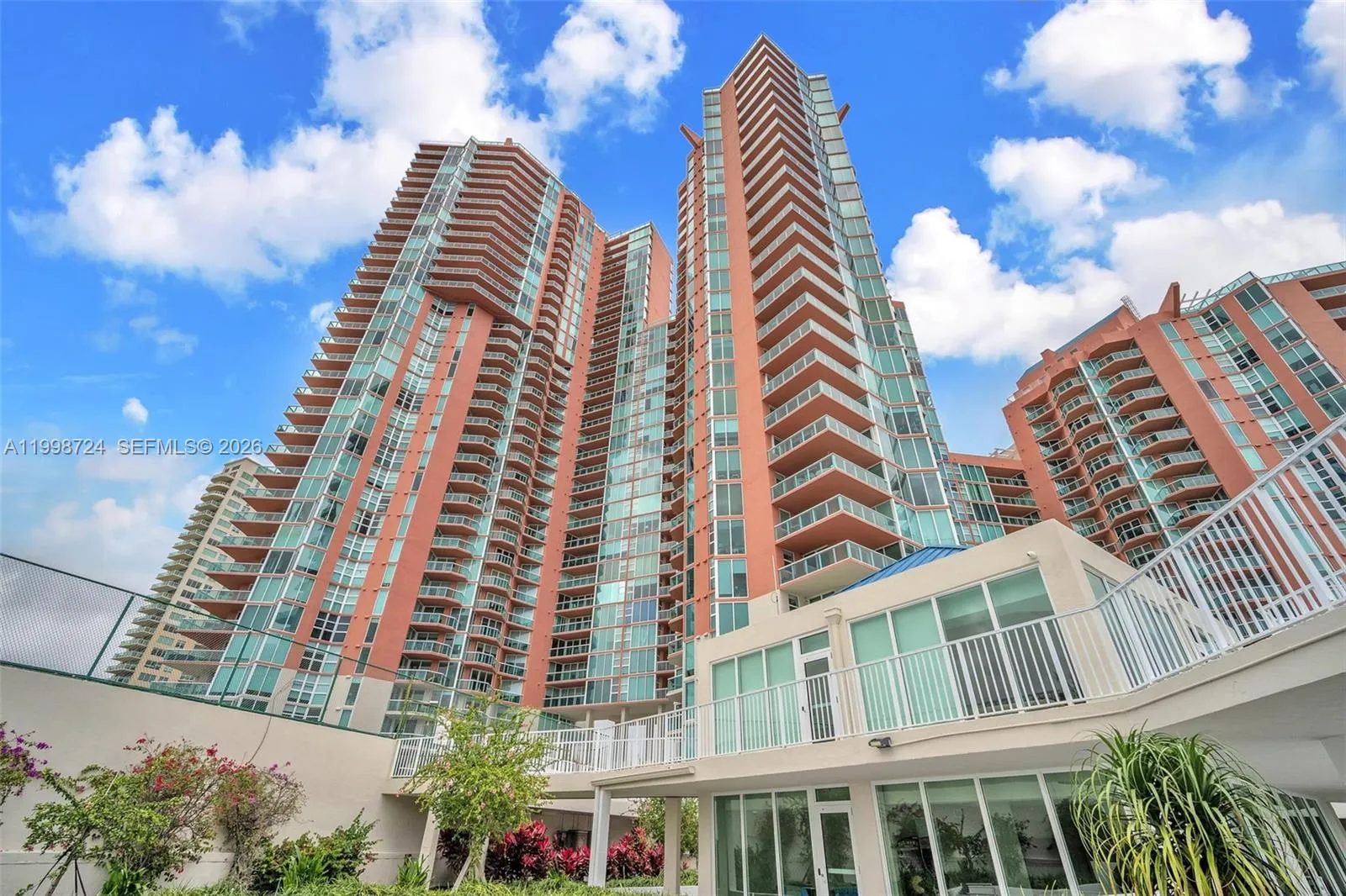 3370 E Hidden Bay Dr 2407, Aventura, Florida 33180, Aventura, Florida 33180, 2 Bedrooms Bedrooms, ,2 BathroomsBathrooms,Residential,For Sale,3370 E Hidden Bay Dr 2407, Aventura, Florida 33180,A11998724