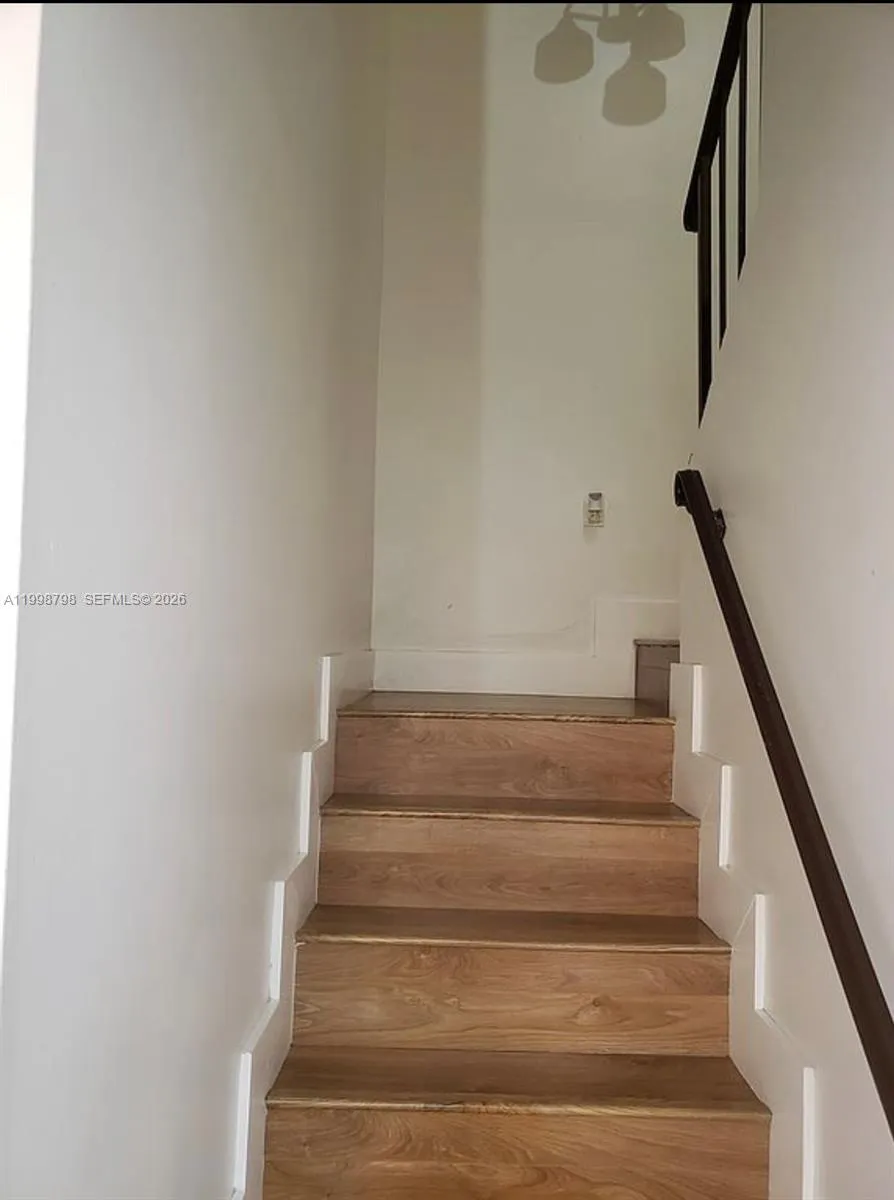 3301 Raleigh St 4a, Hollywood, Florida 33021, Hollywood, Florida 33021, 4 Bedrooms Bedrooms, ,2 BathroomsBathrooms,Residential,For Sale,3301 Raleigh St 4a, Hollywood, Florida 33021,A11998798