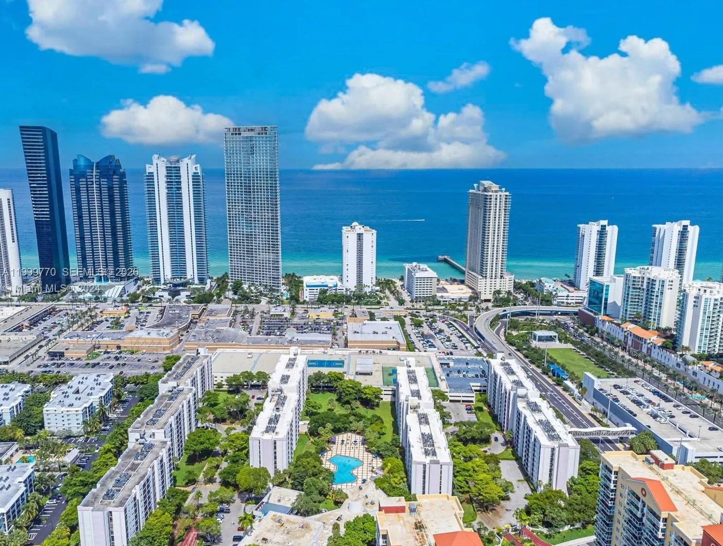 17021 N Bay Rd 409, Sunny Isles Beach, Florida 331, Sunny Isles Beach, Florida 33160, 2 Bedrooms Bedrooms, ,2 BathroomsBathrooms,Residential Lease,For Rent,17021 N Bay Rd 409, Sunny Isles Beach, Florida 331,A11999770