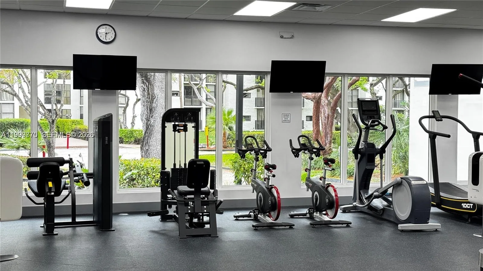 17021 N Bay Rd 409, Sunny Isles Beach, Florida 331, Sunny Isles Beach, Florida 33160, 2 Bedrooms Bedrooms, ,2 BathroomsBathrooms,Residential Lease,For Rent,17021 N Bay Rd 409, Sunny Isles Beach, Florida 331,A11999770