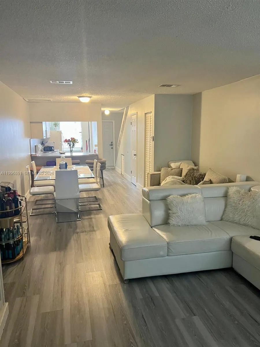 401 Sw 109th Ave 3, Sweetwater, Florida 33174, Sweetwater, Florida 33174, ,Commercial Sale,For Sale,401 Sw 109th Ave 3, Sweetwater, Florida 33174,A11996851