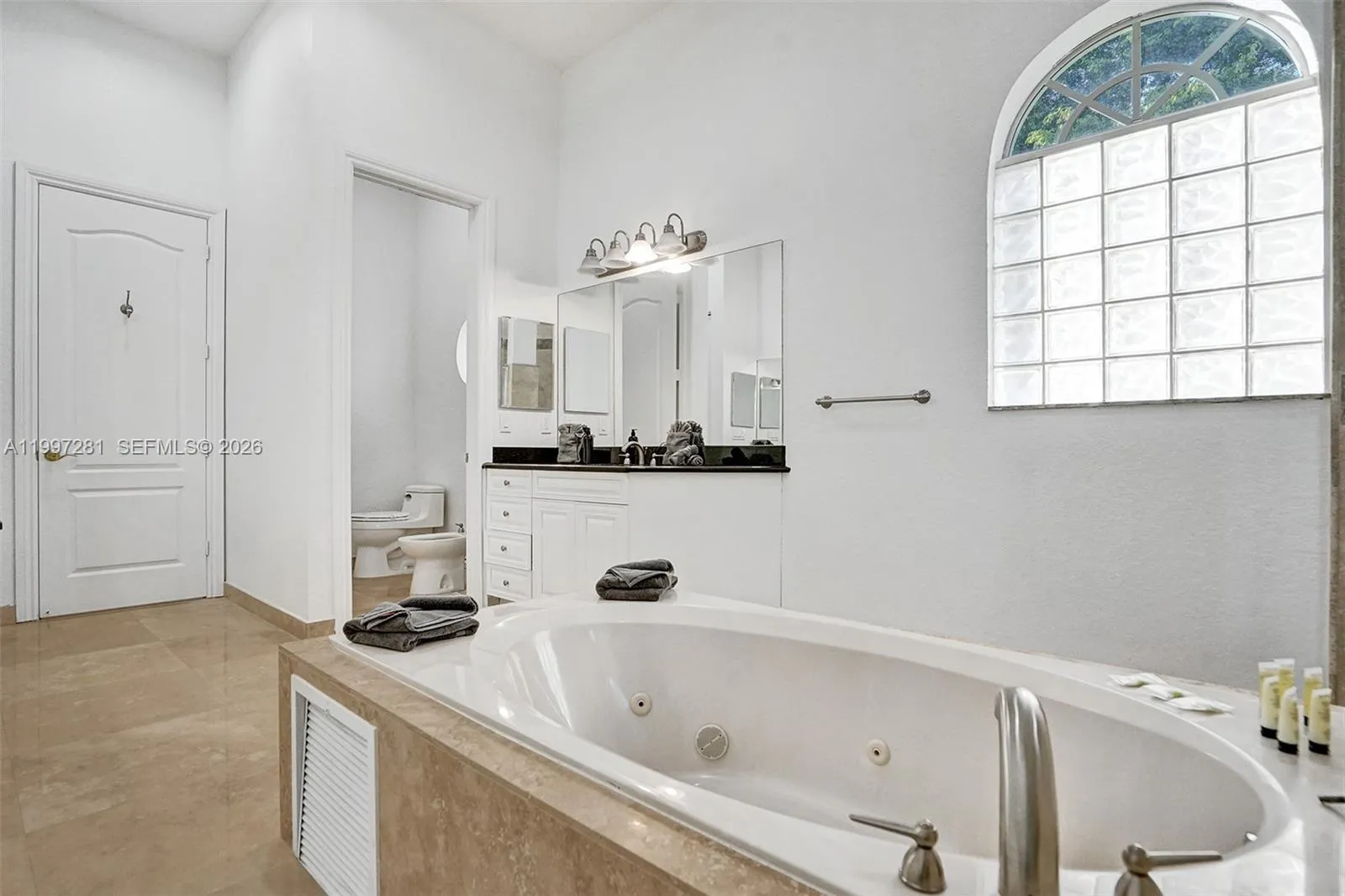 13751 Pine Meadow Ct, Davie, Florida 33325, Davie, Florida 33325, 9 Bedrooms Bedrooms, ,7 BathroomsBathrooms,Residential Lease,For Rent,13751 Pine Meadow Ct, Davie, Florida 33325,A11997281