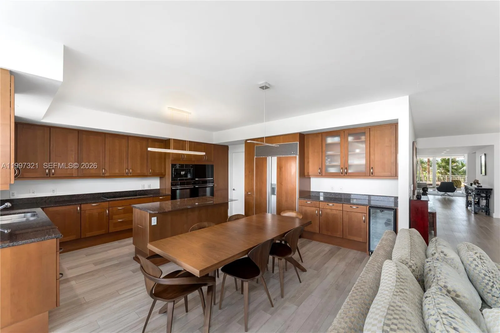 791 Crandon Blvd 405, Key Biscayne, Florida 33149, Key Biscayne, Florida 33149, 3 Bedrooms Bedrooms, ,4 BathroomsBathrooms,Residential,For Sale,791 Crandon Blvd 405, Key Biscayne, Florida 33149,A11997321