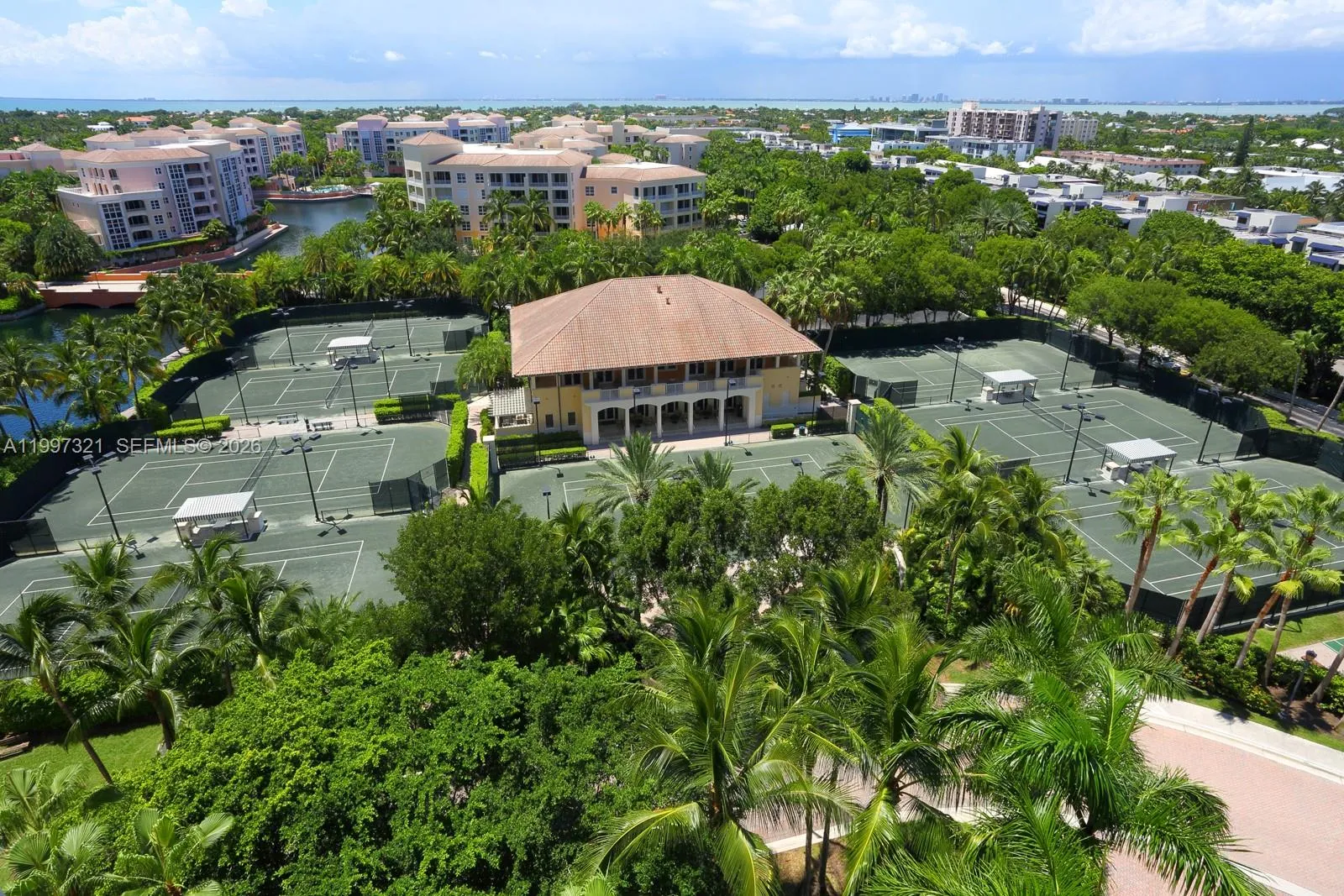 791 Crandon Blvd 405, Key Biscayne, Florida 33149, Key Biscayne, Florida 33149, 3 Bedrooms Bedrooms, ,4 BathroomsBathrooms,Residential,For Sale,791 Crandon Blvd 405, Key Biscayne, Florida 33149,A11997321