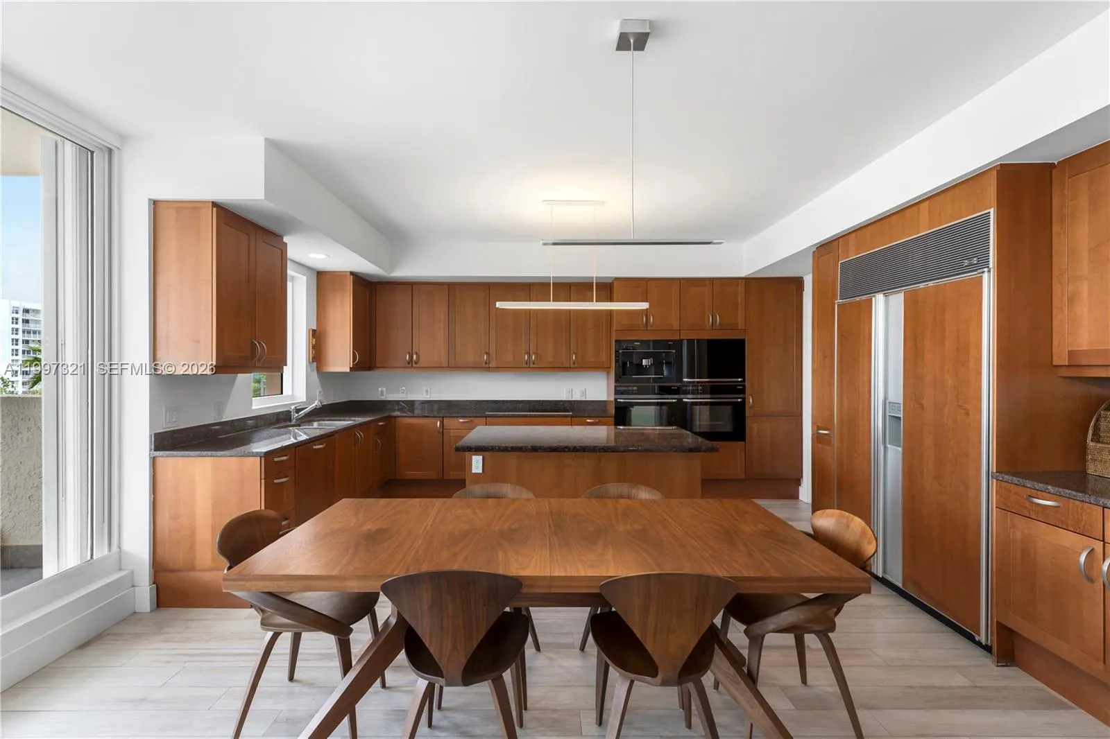 791 Crandon Blvd 405, Key Biscayne, Florida 33149, Key Biscayne, Florida 33149, 3 Bedrooms Bedrooms, ,4 BathroomsBathrooms,Residential,For Sale,791 Crandon Blvd 405, Key Biscayne, Florida 33149,A11997321