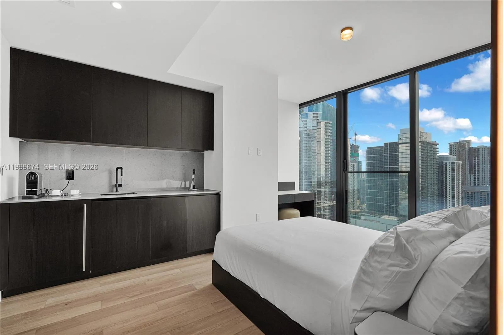 20 Ne 11th St 3110, Miami, Florida 33132, Miami, Florida 33132, 2 Bedrooms Bedrooms, ,2 BathroomsBathrooms,Residential,For Sale,20 Ne 11th St 3110, Miami, Florida 33132,A11999674