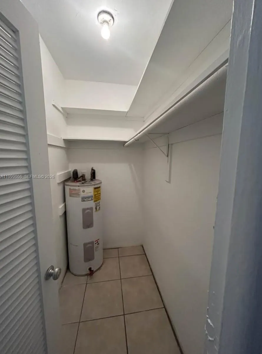 1119 Ne 15th St 6, Fort Lauderdale, Florida 33304, Fort Lauderdale, Florida 33304, 1 Bedroom Bedrooms, ,1 BathroomBathrooms,Residential Lease,For Rent,1119 Ne 15th St 6, Fort Lauderdale, Florida 33304,A11999866