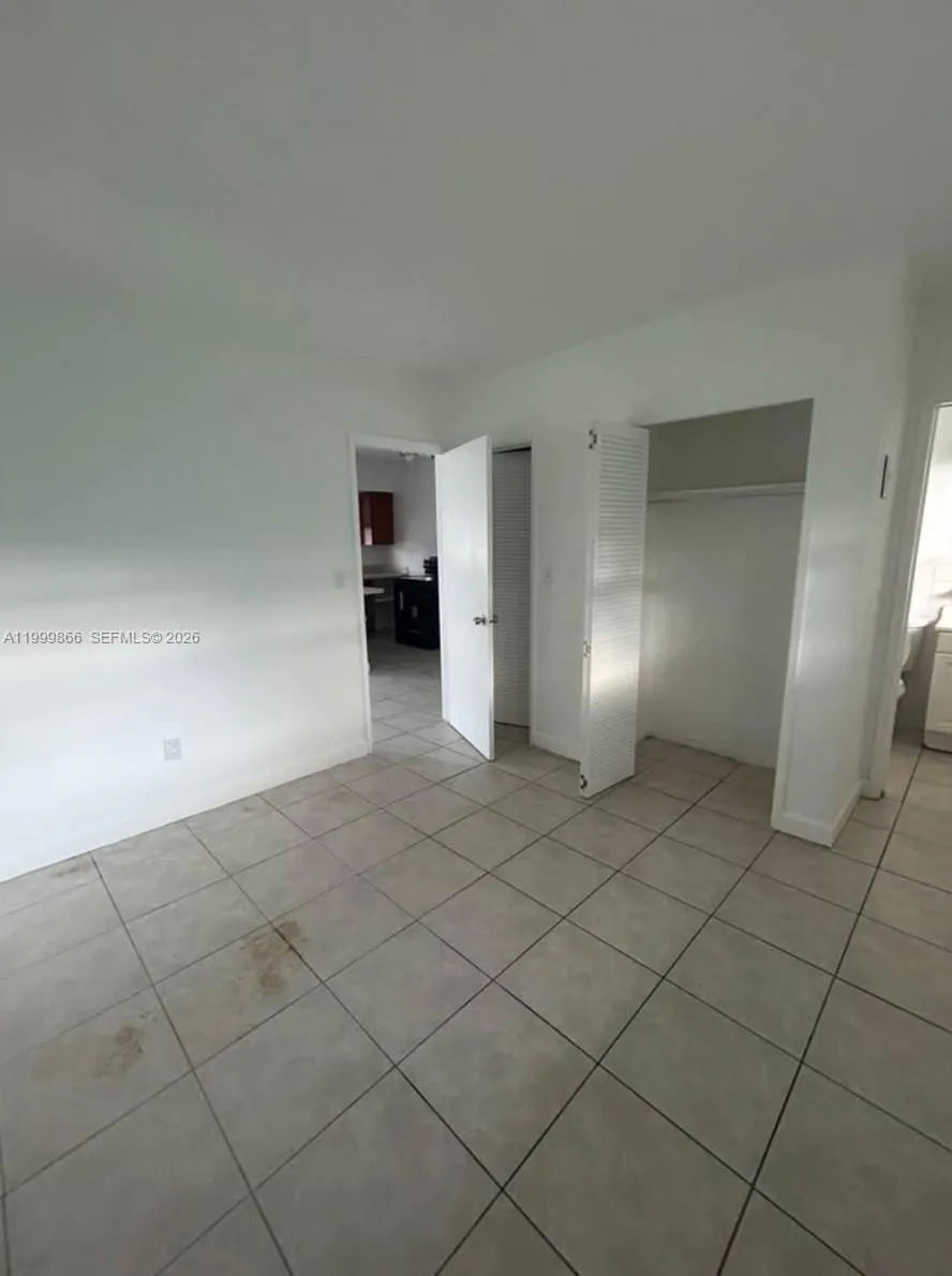 1119 Ne 15th St 6, Fort Lauderdale, Florida 33304, Fort Lauderdale, Florida 33304, 1 Bedroom Bedrooms, ,1 BathroomBathrooms,Residential Lease,For Rent,1119 Ne 15th St 6, Fort Lauderdale, Florida 33304,A11999866