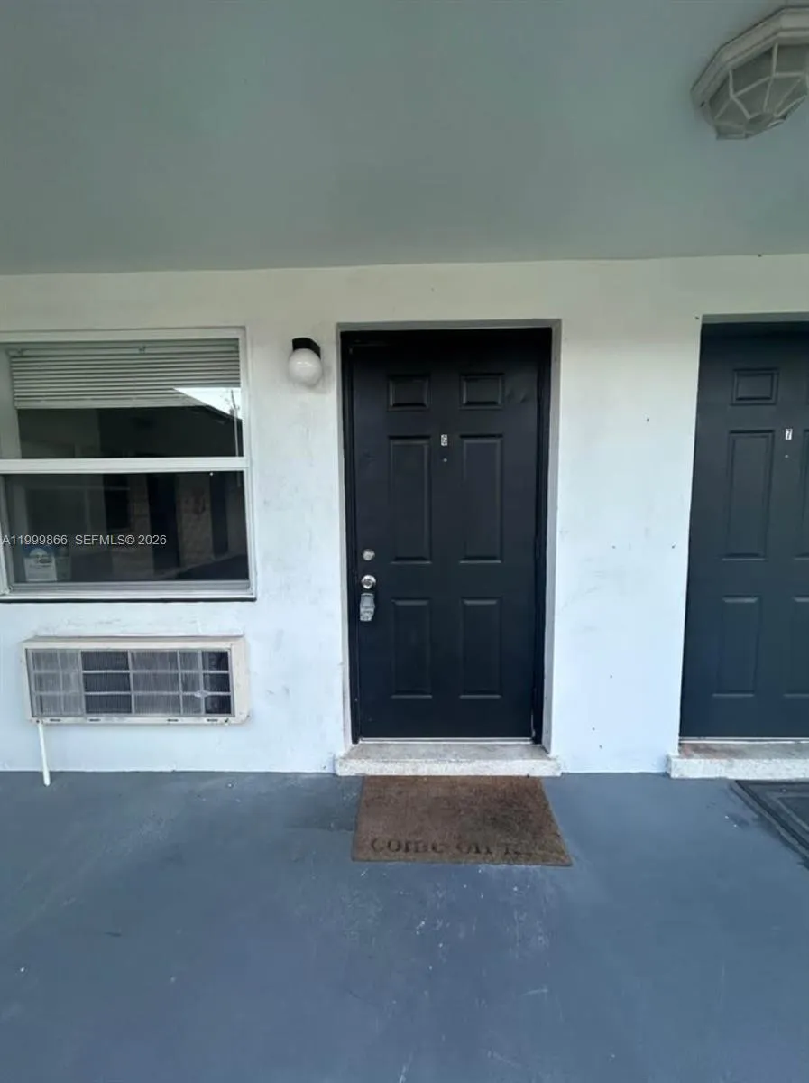 1119 Ne 15th St 6, Fort Lauderdale, Florida 33304, Fort Lauderdale, Florida 33304, 1 Bedroom Bedrooms, ,1 BathroomBathrooms,Residential Lease,For Rent,1119 Ne 15th St 6, Fort Lauderdale, Florida 33304,A11999866