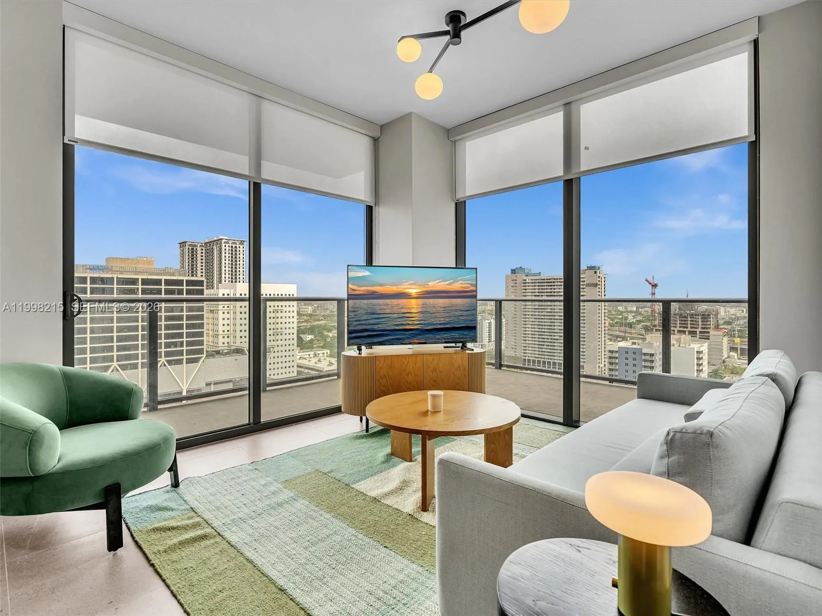 11 Ne 6th Street 2214, Miami, Florida 33132, Miami, Florida 33132, 2 Bedrooms Bedrooms, ,2 BathroomsBathrooms,Residential,For Sale,11 Ne 6th Street 2214, Miami, Florida 33132,A11998215
