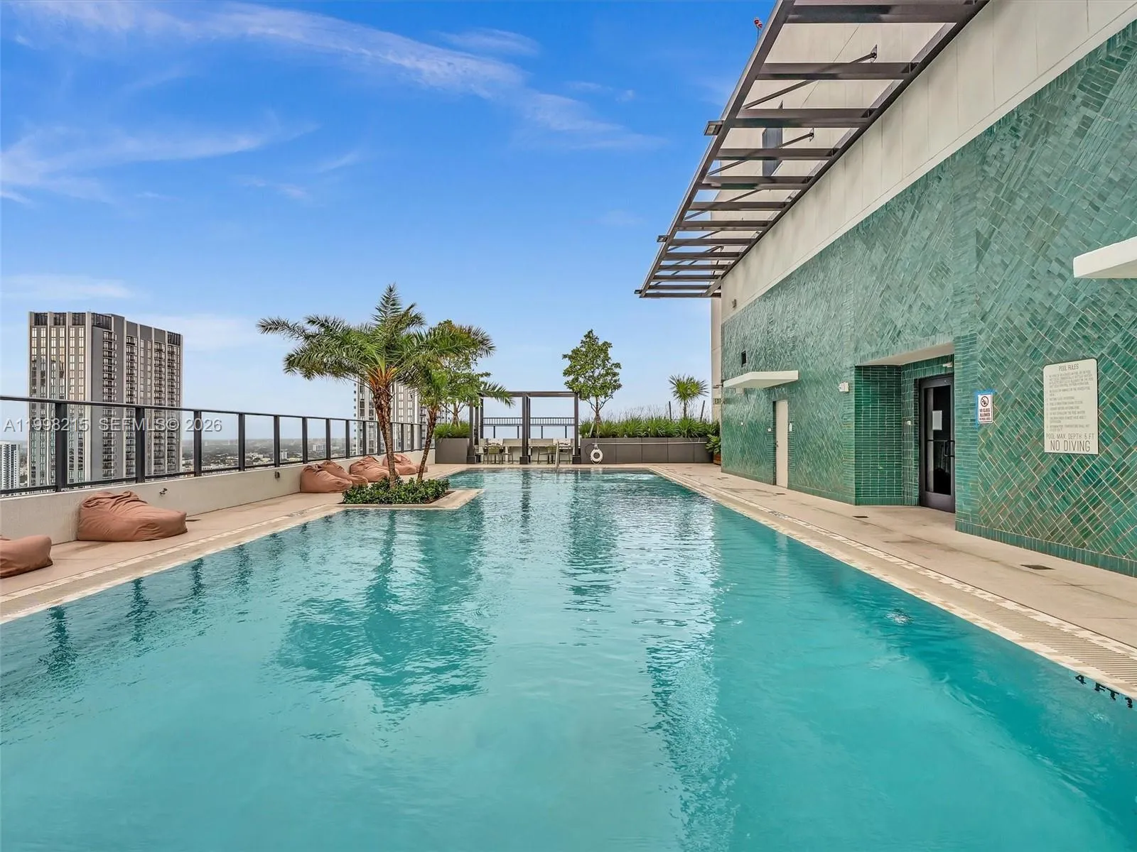 11 Ne 6th Street 2214, Miami, Florida 33132, Miami, Florida 33132, 2 Bedrooms Bedrooms, ,2 BathroomsBathrooms,Residential,For Sale,11 Ne 6th Street 2214, Miami, Florida 33132,A11998215