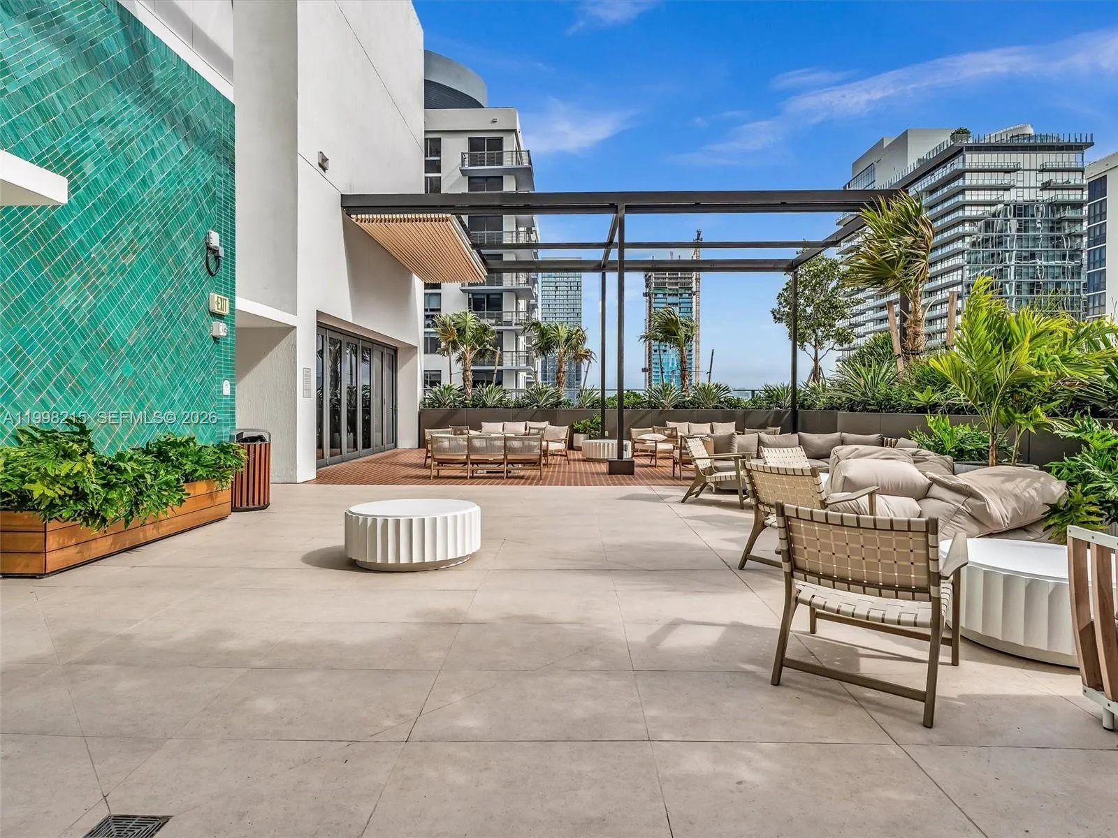 11 Ne 6th Street 2214, Miami, Florida 33132, Miami, Florida 33132, 2 Bedrooms Bedrooms, ,2 BathroomsBathrooms,Residential,For Sale,11 Ne 6th Street 2214, Miami, Florida 33132,A11998215
