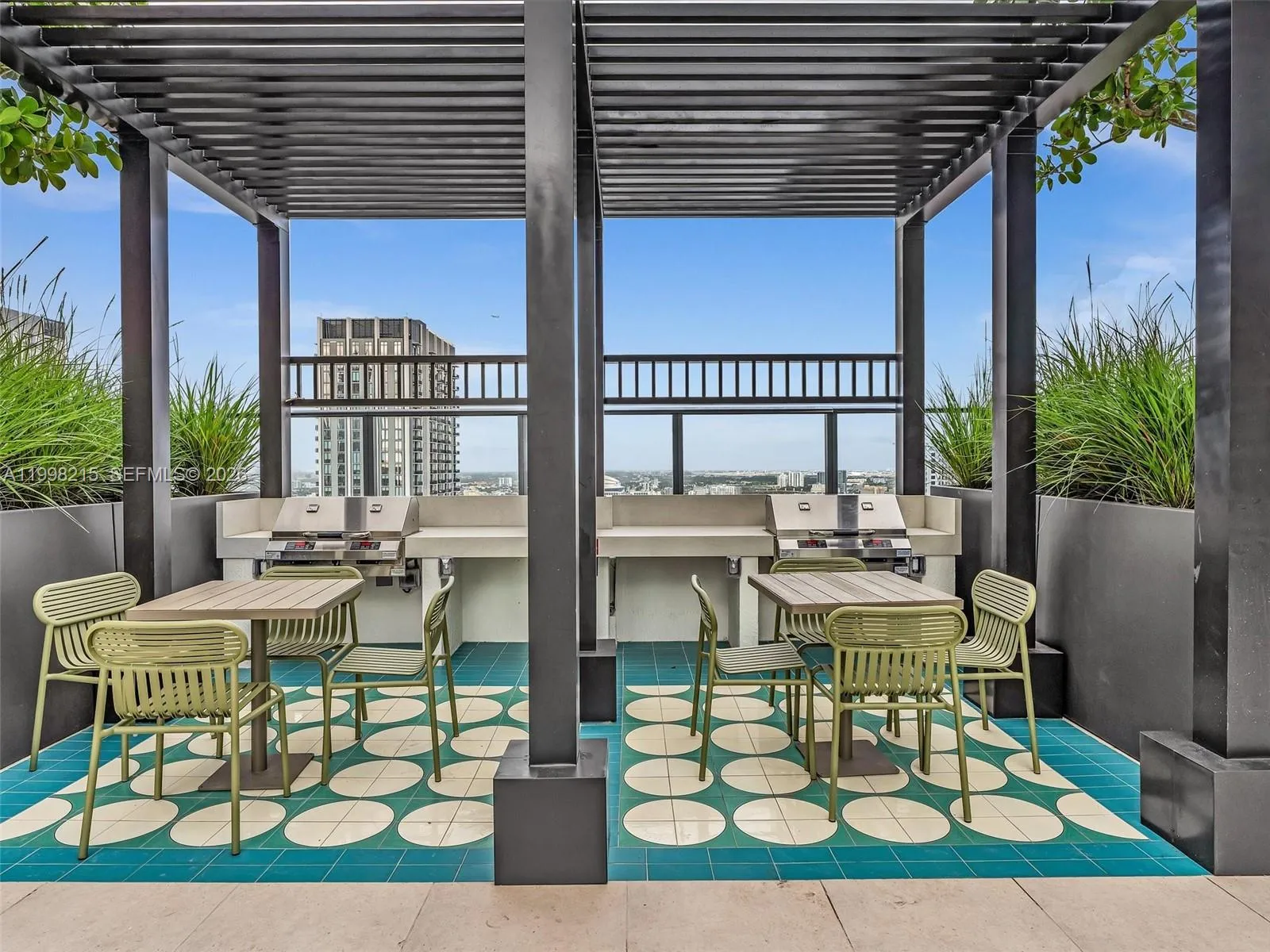 11 Ne 6th Street 2214, Miami, Florida 33132, Miami, Florida 33132, 2 Bedrooms Bedrooms, ,2 BathroomsBathrooms,Residential,For Sale,11 Ne 6th Street 2214, Miami, Florida 33132,A11998215