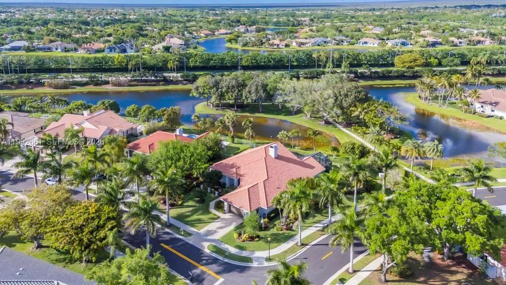 343 Coconut Cir, Weston, Florida 33326, Weston, Florida 33326, 5 Bedrooms Bedrooms, ,4 BathroomsBathrooms,Residential,For Sale,343 Coconut Cir, Weston, Florida 33326,A11992661