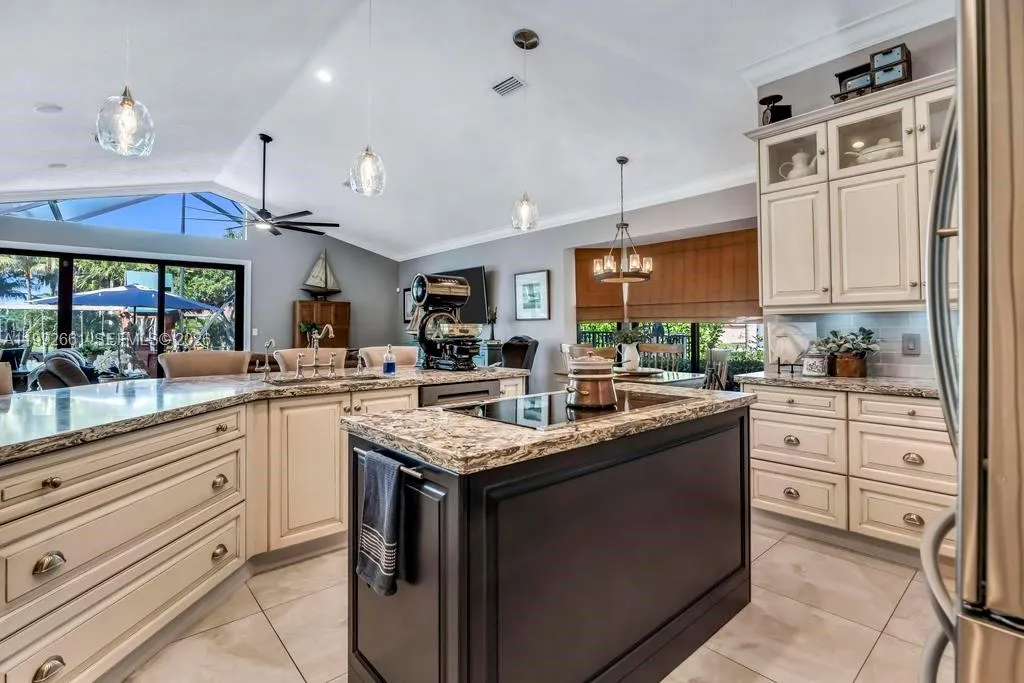 343 Coconut Cir, Weston, Florida 33326, Weston, Florida 33326, 5 Bedrooms Bedrooms, ,4 BathroomsBathrooms,Residential,For Sale,343 Coconut Cir, Weston, Florida 33326,A11992661