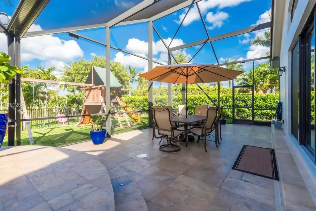 343 Coconut Cir, Weston, Florida 33326, Weston, Florida 33326, 5 Bedrooms Bedrooms, ,4 BathroomsBathrooms,Residential,For Sale,343 Coconut Cir, Weston, Florida 33326,A11992661