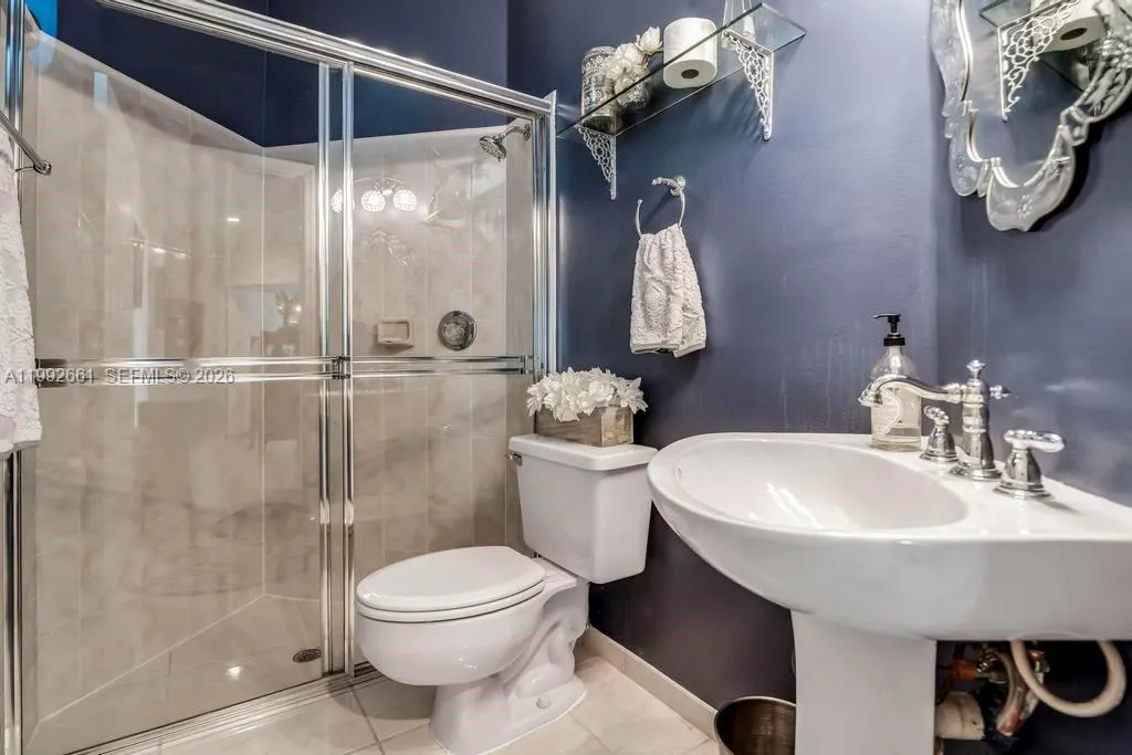 343 Coconut Cir, Weston, Florida 33326, Weston, Florida 33326, 5 Bedrooms Bedrooms, ,4 BathroomsBathrooms,Residential,For Sale,343 Coconut Cir, Weston, Florida 33326,A11992661