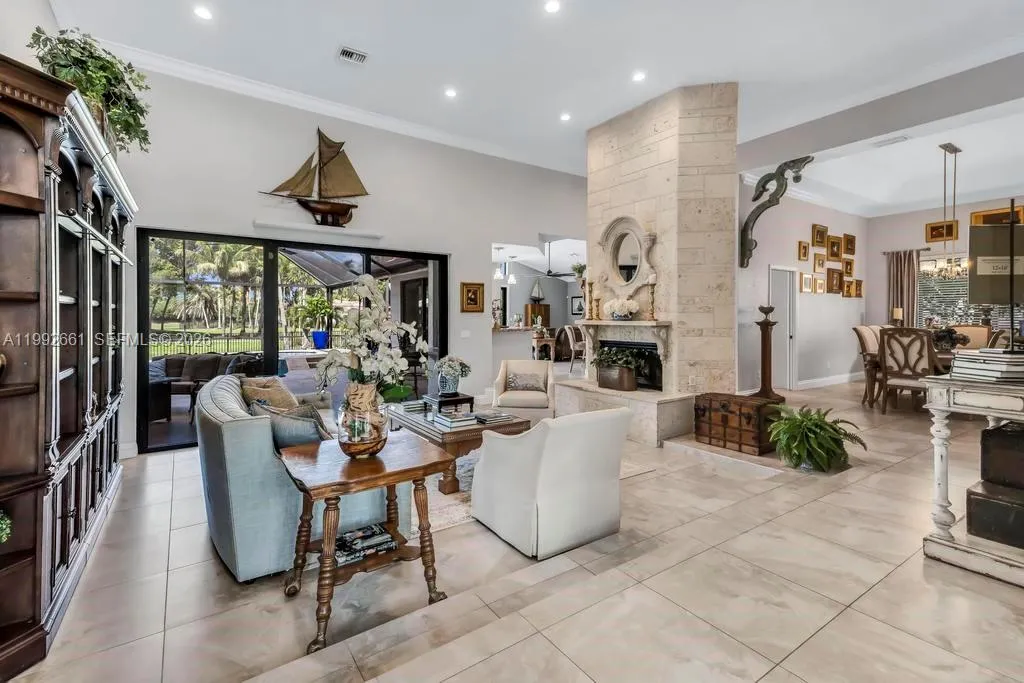 343 Coconut Cir, Weston, Florida 33326, Weston, Florida 33326, 5 Bedrooms Bedrooms, ,4 BathroomsBathrooms,Residential,For Sale,343 Coconut Cir, Weston, Florida 33326,A11992661