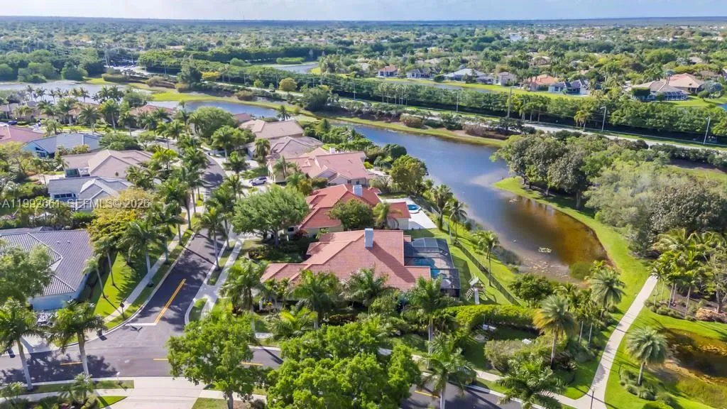 343 Coconut Cir, Weston, Florida 33326, Weston, Florida 33326, 5 Bedrooms Bedrooms, ,4 BathroomsBathrooms,Residential,For Sale,343 Coconut Cir, Weston, Florida 33326,A11992661