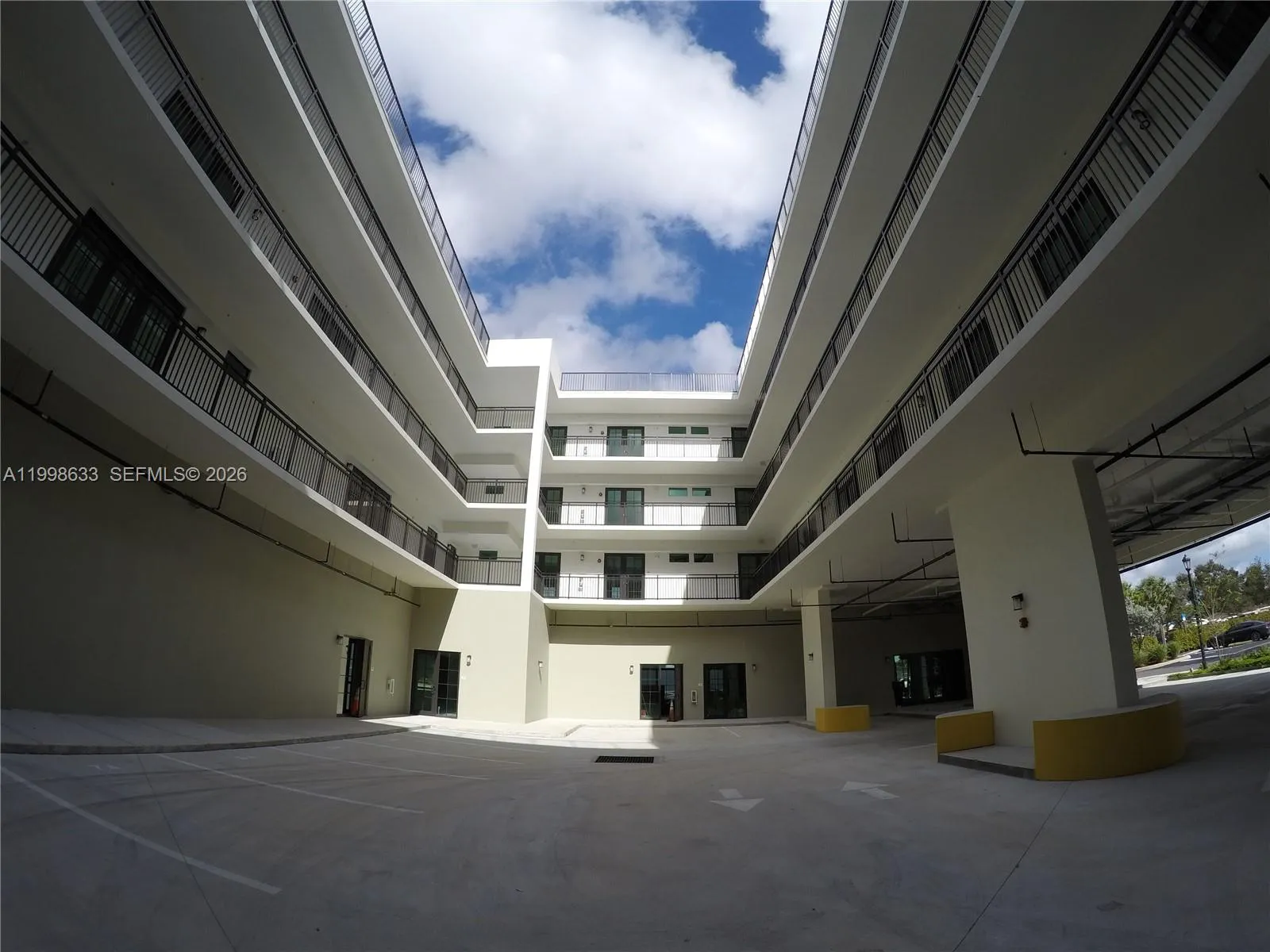 4100 Sw 64th Ave 409, Davie, Florida 33314, Davie, Florida 33314, 1 Bedroom Bedrooms, ,1 BathroomBathrooms,Residential Lease,For Rent,4100 Sw 64th Ave 409, Davie, Florida 33314,A11998633