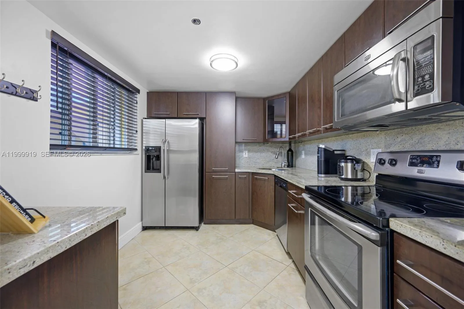 8888 Collins Ave 105, Surfside, Florida 33154, Surfside, Florida 33154, 1 Bedroom Bedrooms, ,1 BathroomBathrooms,Residential Lease,For Rent,8888 Collins Ave 105, Surfside, Florida 33154,A11999919