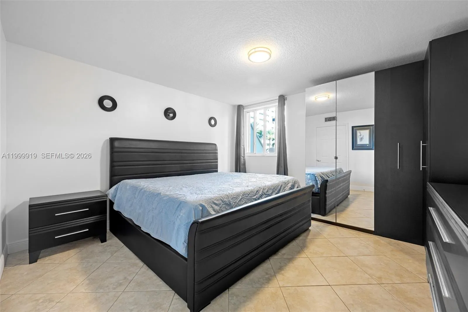 8888 Collins Ave 105, Surfside, Florida 33154, Surfside, Florida 33154, 1 Bedroom Bedrooms, ,1 BathroomBathrooms,Residential Lease,For Rent,8888 Collins Ave 105, Surfside, Florida 33154,A11999919