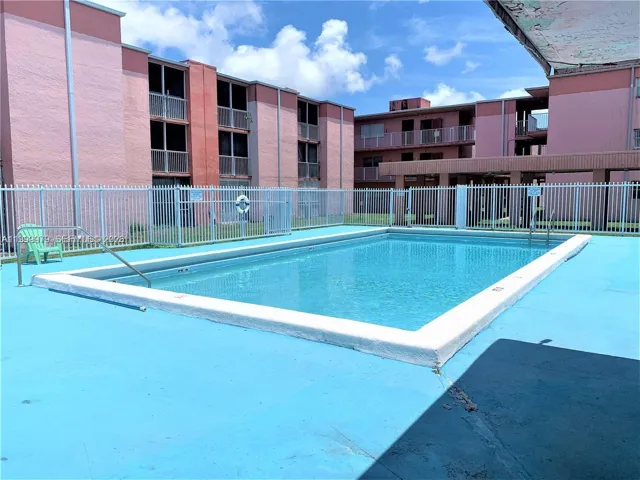 19841 Sw 114th Ave 310, Miami, Florida 33157