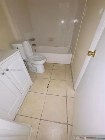 19841 Sw 114th Ave 310, Miami, Florida 33157