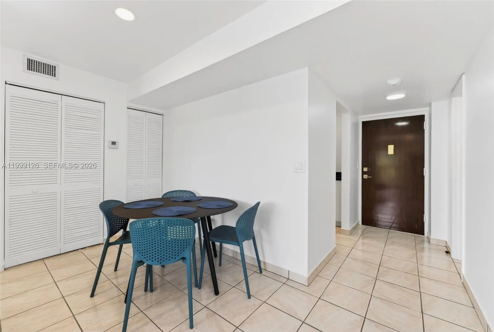 8250 Byron Ave 404, Miami Beach, Florida 33141, Miami Beach, Florida 33141, 2 Bedrooms Bedrooms, ,1 BathroomBathrooms,Residential Lease,For Rent,8250 Byron Ave 404, Miami Beach, Florida 33141,A11999126