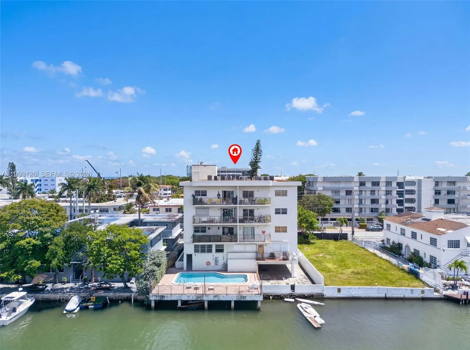 8250 Byron Ave 404, Miami Beach, Florida 33141, Miami Beach, Florida 33141, 2 Bedrooms Bedrooms, ,1 BathroomBathrooms,Residential Lease,For Rent,8250 Byron Ave 404, Miami Beach, Florida 33141,A11999126
