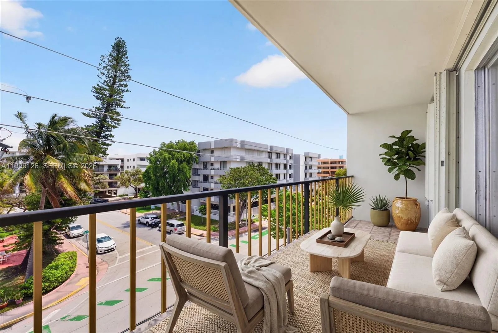 8250 Byron Ave 404, Miami Beach, Florida 33141, Miami Beach, Florida 33141, 2 Bedrooms Bedrooms, ,1 BathroomBathrooms,Residential Lease,For Rent,8250 Byron Ave 404, Miami Beach, Florida 33141,A11999126
