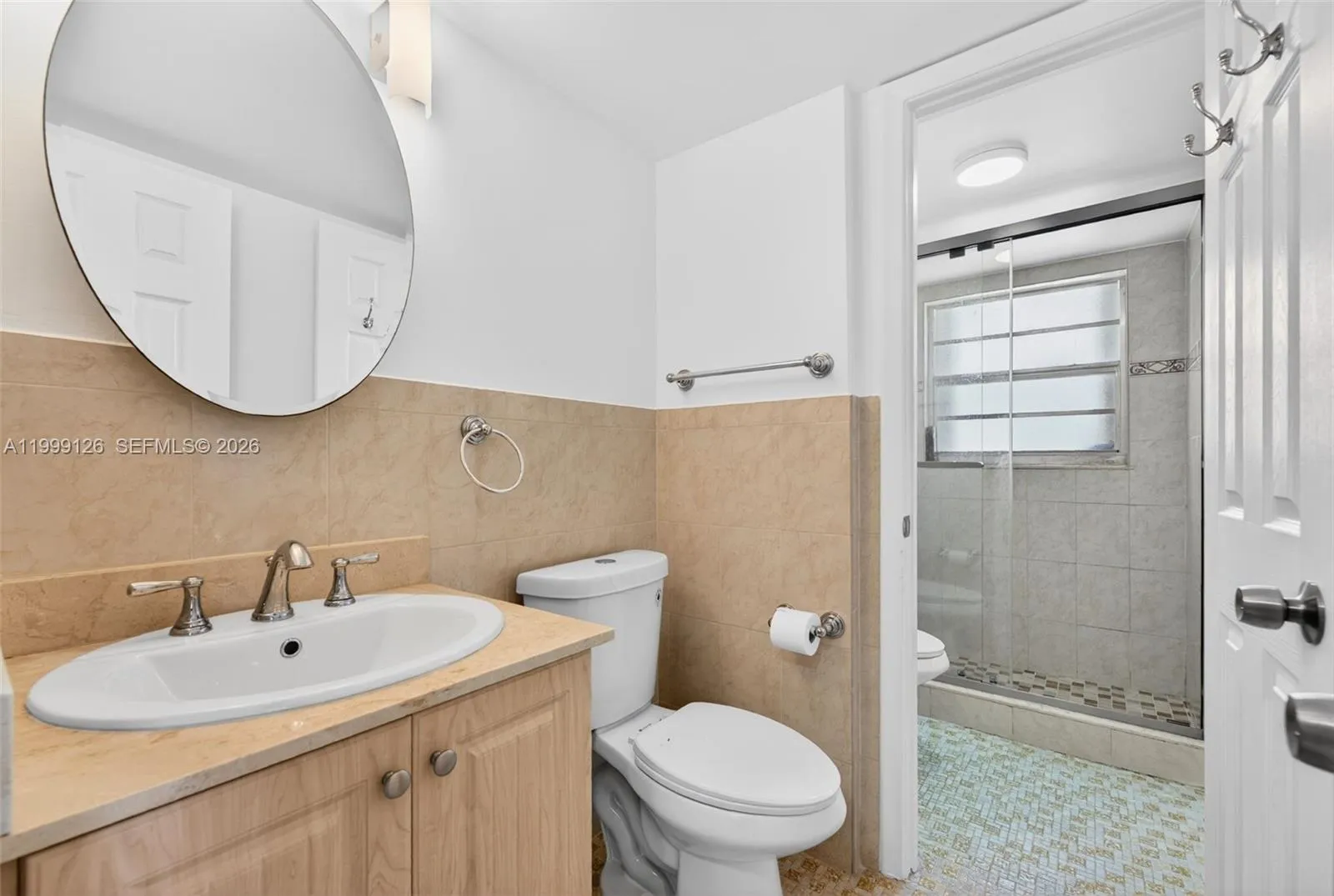 8250 Byron Ave 404, Miami Beach, Florida 33141, Miami Beach, Florida 33141, 2 Bedrooms Bedrooms, ,1 BathroomBathrooms,Residential Lease,For Rent,8250 Byron Ave 404, Miami Beach, Florida 33141,A11999126