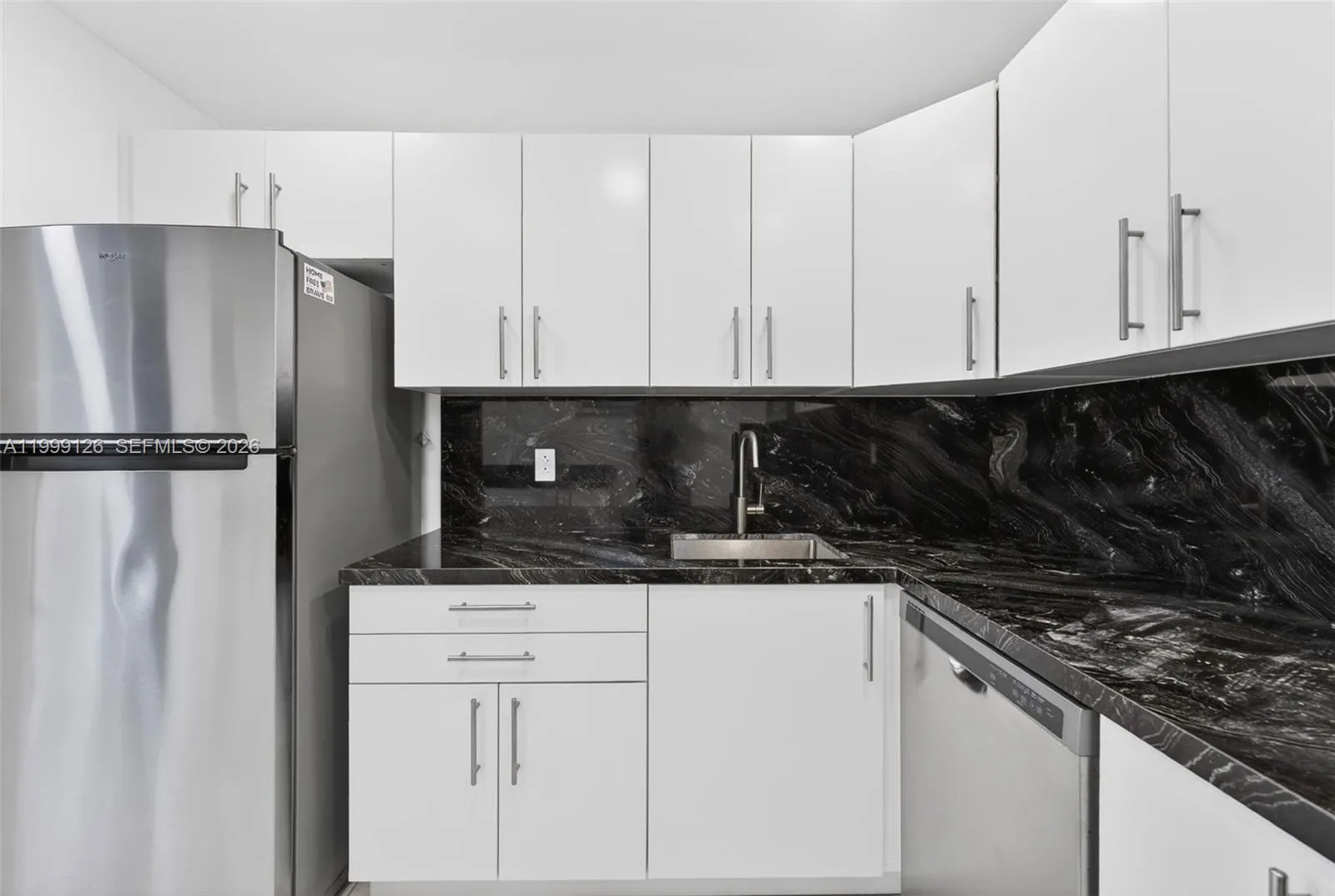 8250 Byron Ave 404, Miami Beach, Florida 33141, Miami Beach, Florida 33141, 2 Bedrooms Bedrooms, ,1 BathroomBathrooms,Residential Lease,For Rent,8250 Byron Ave 404, Miami Beach, Florida 33141,A11999126