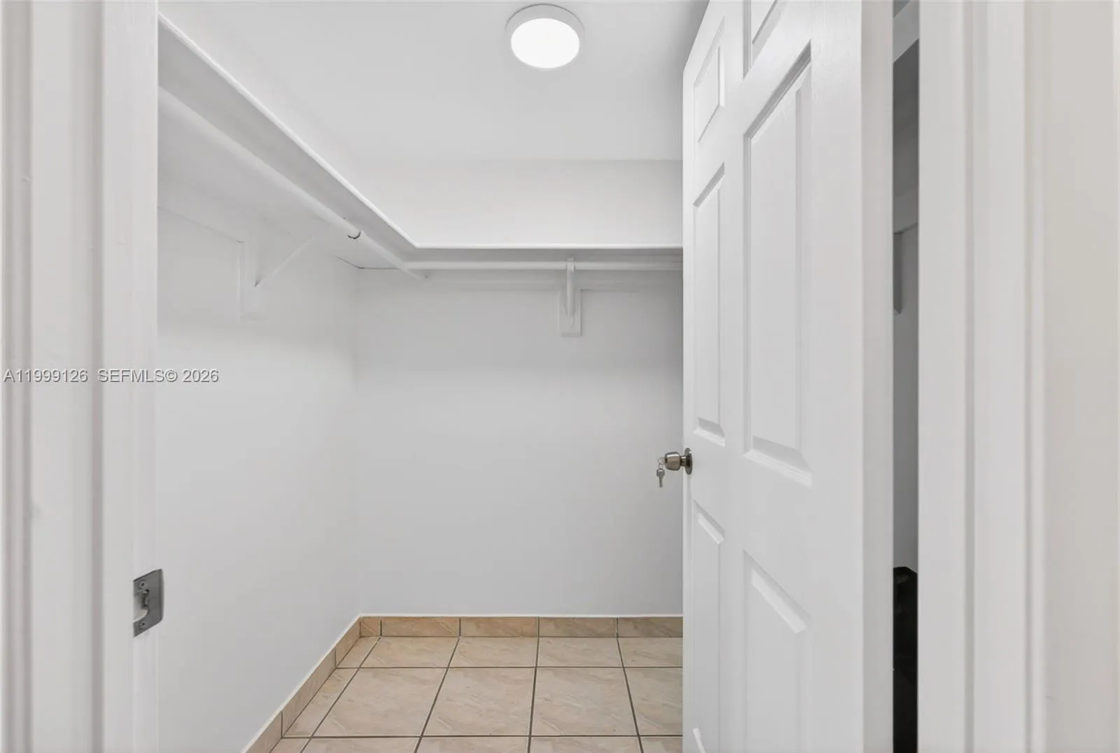 8250 Byron Ave 404, Miami Beach, Florida 33141, Miami Beach, Florida 33141, 2 Bedrooms Bedrooms, ,1 BathroomBathrooms,Residential Lease,For Rent,8250 Byron Ave 404, Miami Beach, Florida 33141,A11999126