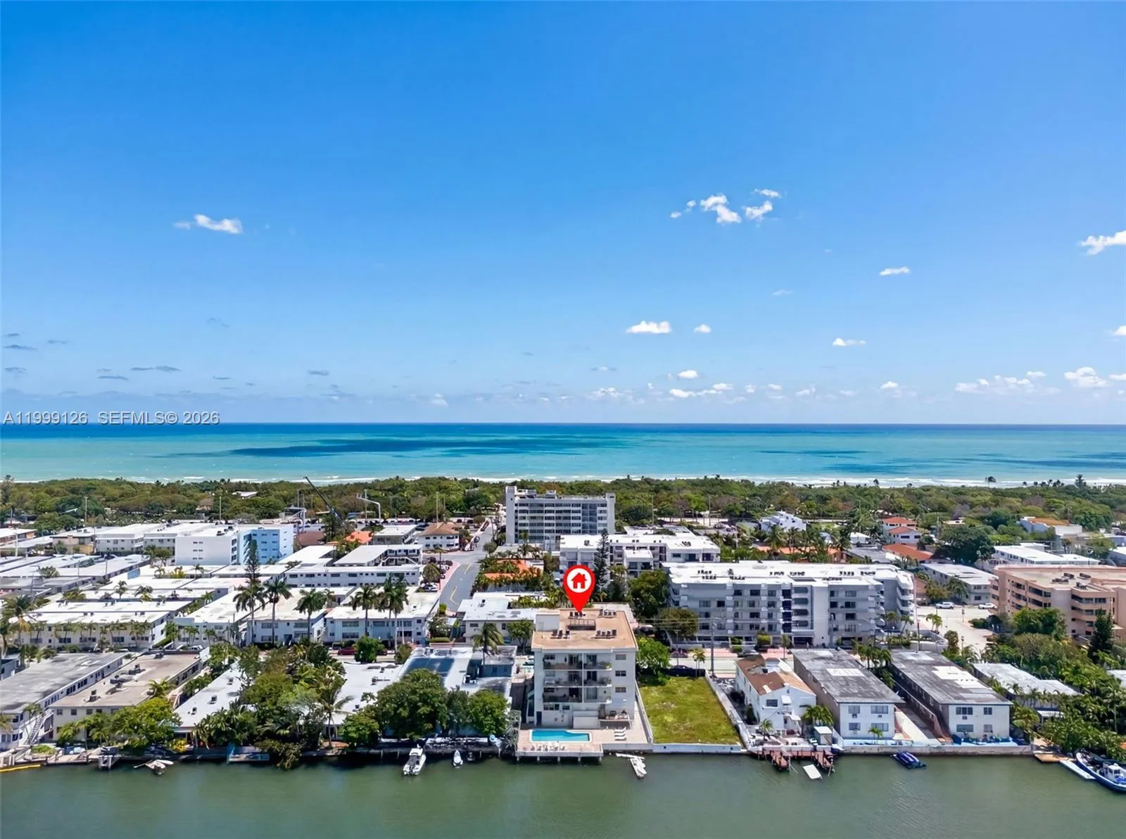 8250 Byron Ave 404, Miami Beach, Florida 33141, Miami Beach, Florida 33141, 2 Bedrooms Bedrooms, ,1 BathroomBathrooms,Residential Lease,For Rent,8250 Byron Ave 404, Miami Beach, Florida 33141,A11999126