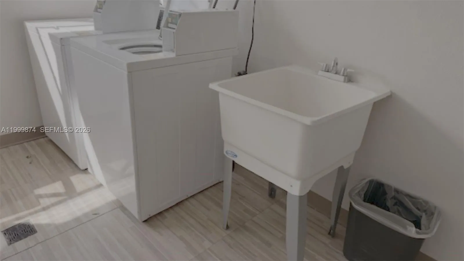 2311 S Cypress Bend Dr 419a, Pompano Beach, Florid, Pompano Beach, Florida 33069, 2 Bedrooms Bedrooms, ,2 BathroomsBathrooms,Residential,For Sale,2311 S Cypress Bend Dr 419a, Pompano Beach, Florid,A11999874