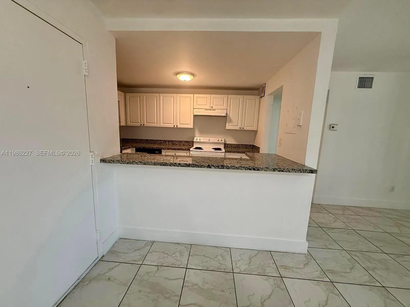 10393 N Kendall Dr U7, Miami, Florida 33176, Miami, Florida 33176, 2 Bedrooms Bedrooms, ,2 BathroomsBathrooms,Residential,For Sale,10393 N Kendall Dr U7, Miami, Florida 33176,A11986227